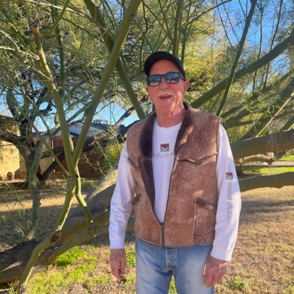 Men's / Women's / Unisex - Vintage New Zealand Sheepskin Wool Vest - Size 40 - Picture 3 of 16